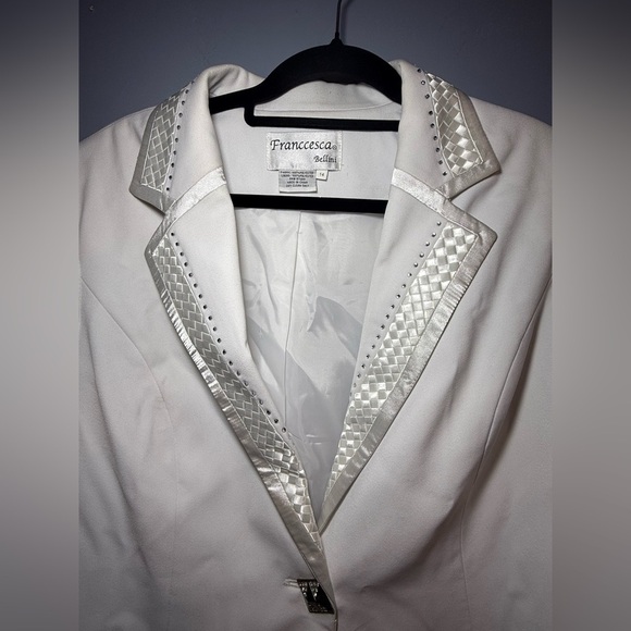 Francesca's Betini White Blazer Tailored Suit Jacket with Embroidery - Picture 2 of 9